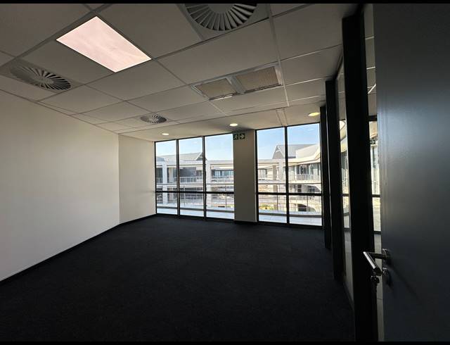 222.50M² OFFICE TO LET IN IRENE